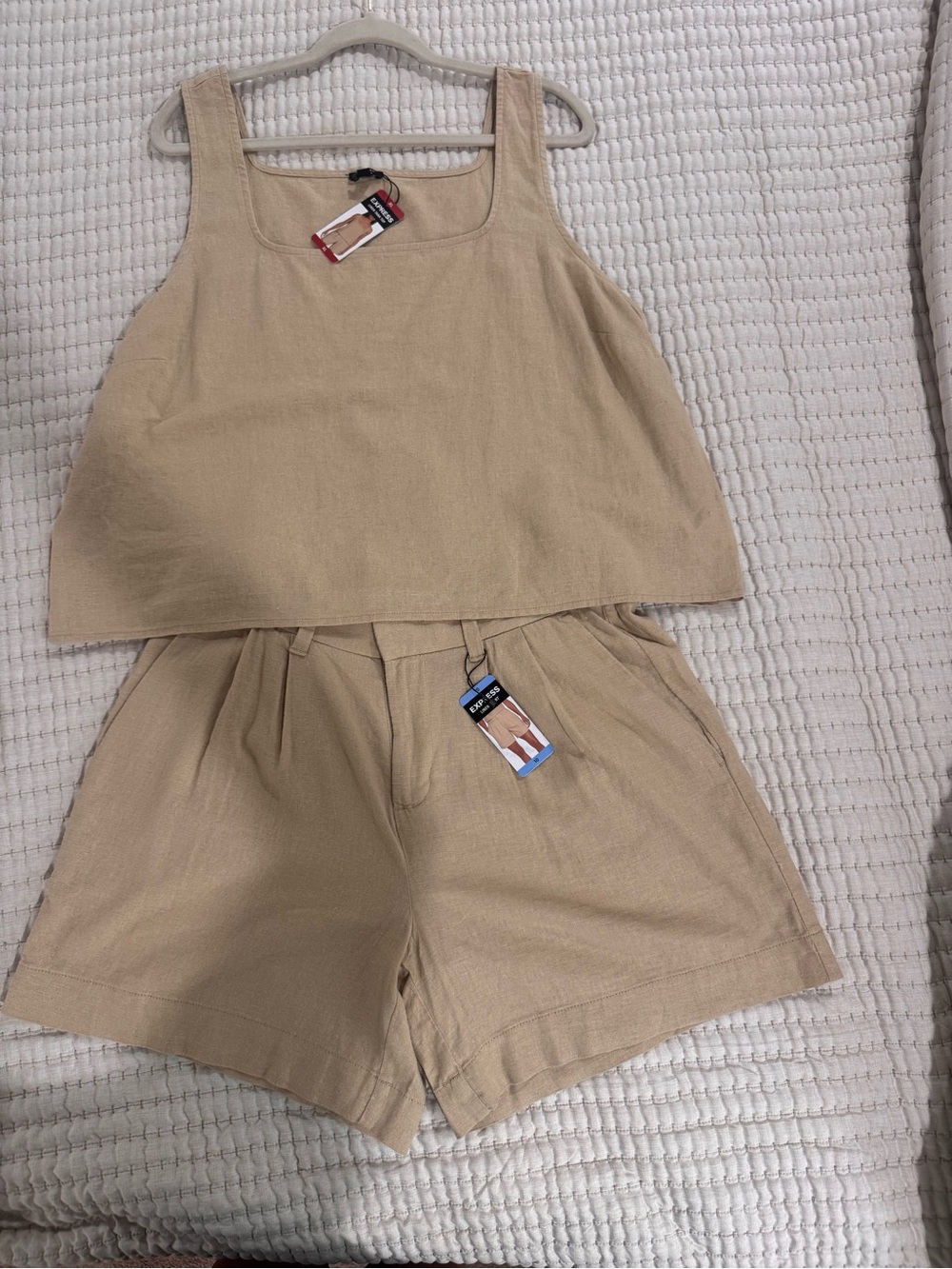 Express Neutral Linen-Look Shorts with Black Logo Tag